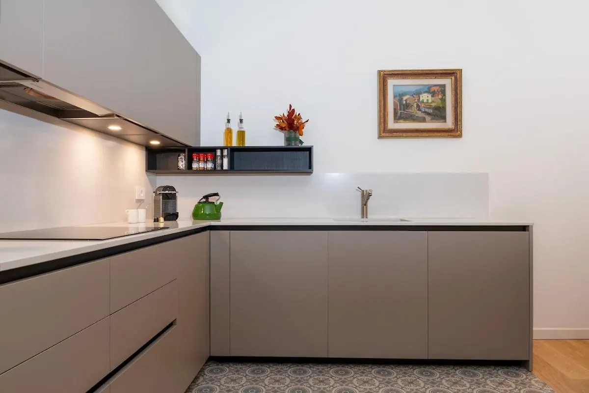Porta Venezia Stylish Haven Apartment Milan